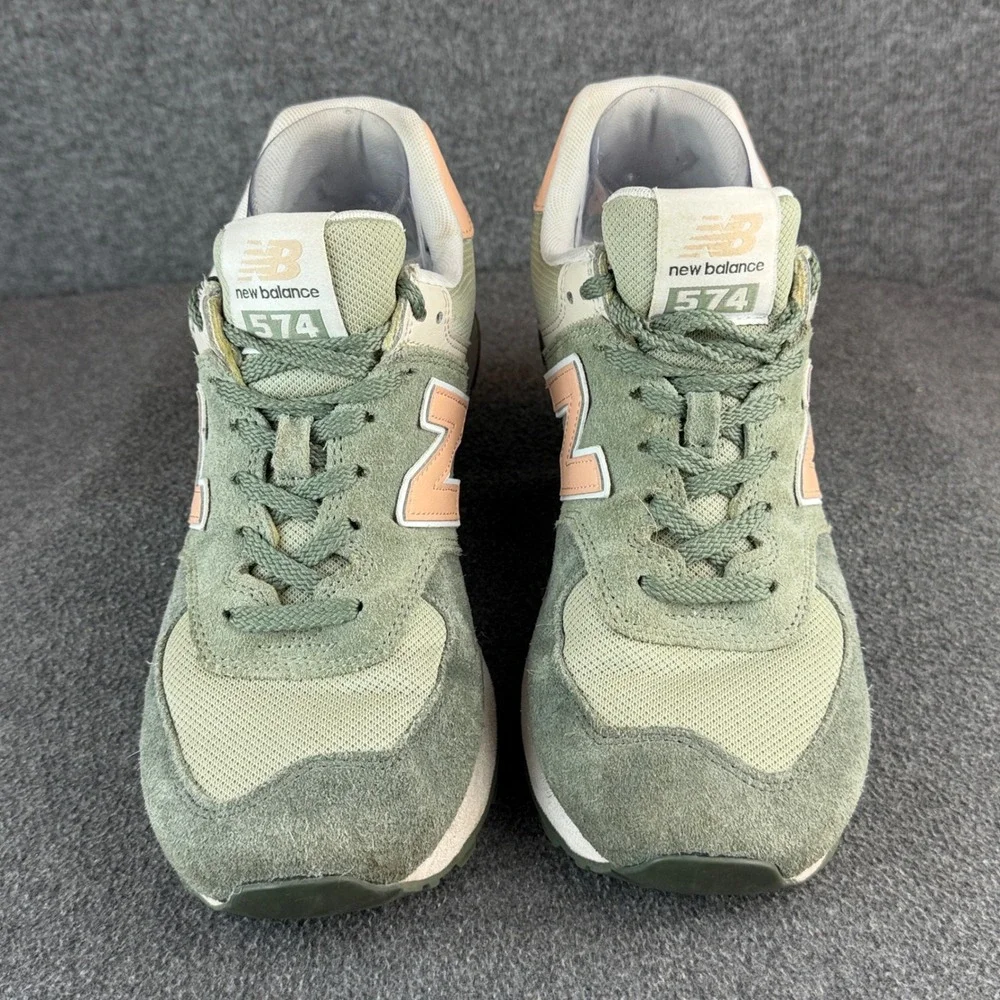 New Balance Women's Green & Peach 574 Sneaker